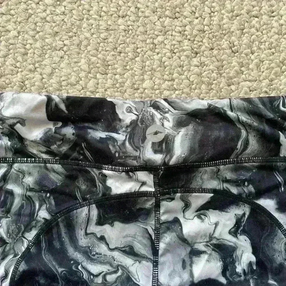 Avia Capri Leggings - Picture 4 of 5